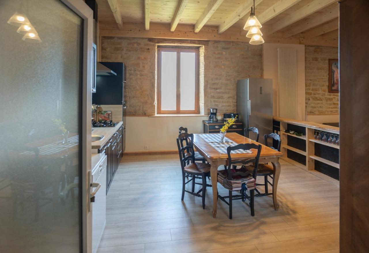 Appartement De Charme Dans Une Maison Isolee Presilly  Exterior photo
